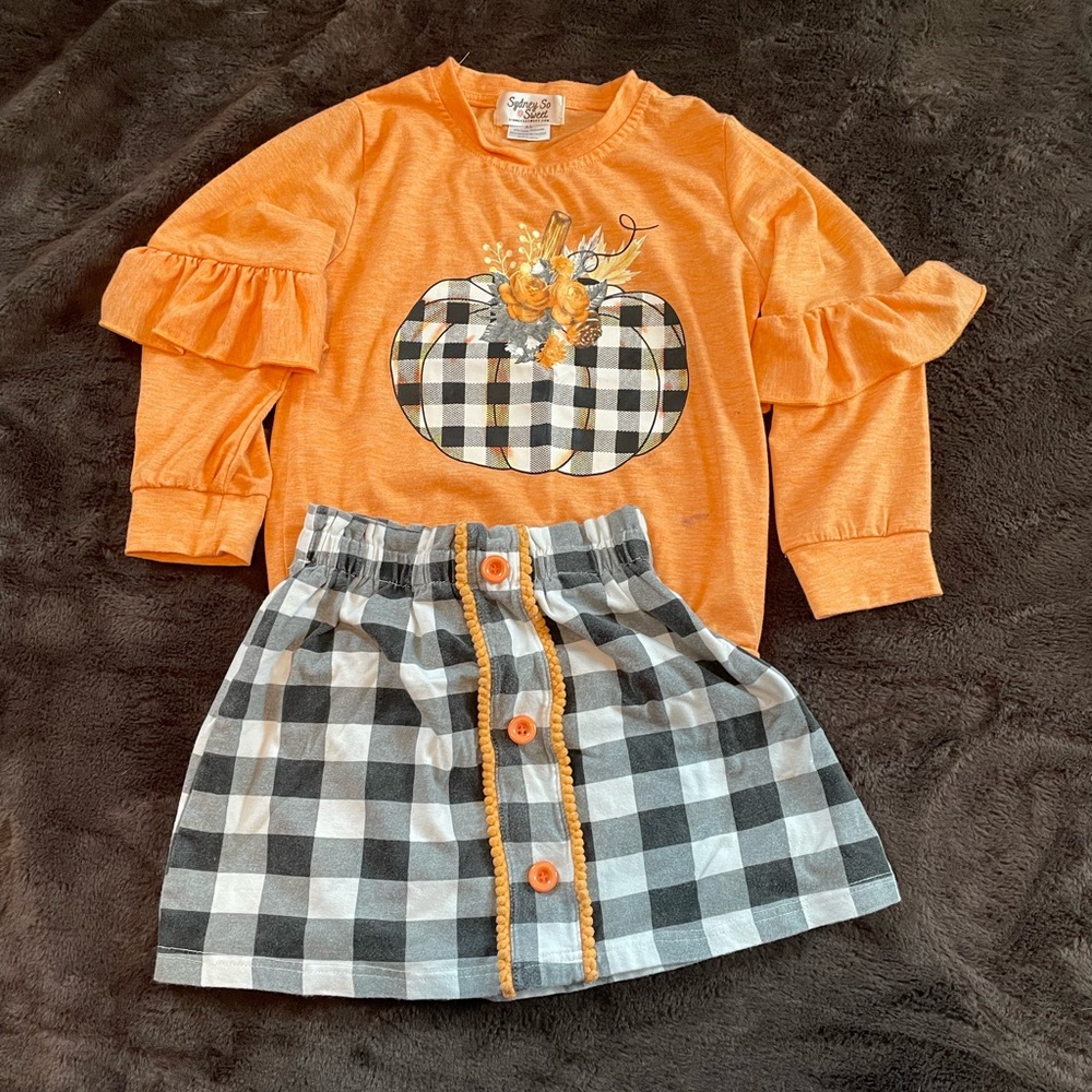 Fall-Themed Long-Sleeved Shirt & Skirt from Sydney So Sweet Size 6
